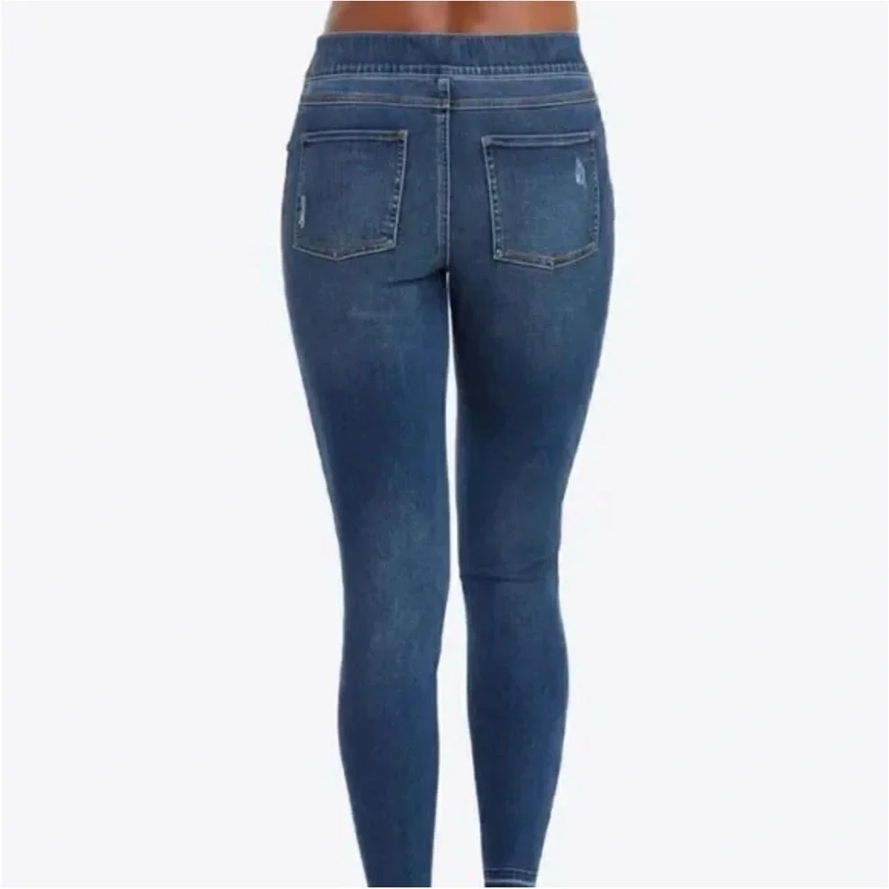 SPANX built shaping